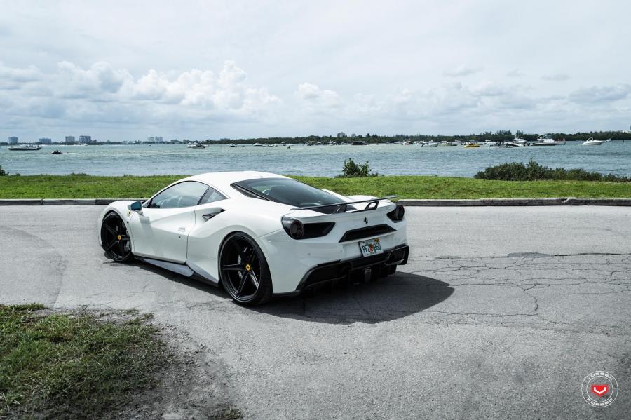  Ferrari 488 GTB on Vossen Wheels (M-X5) 2018 года  (фото 6 из 22)